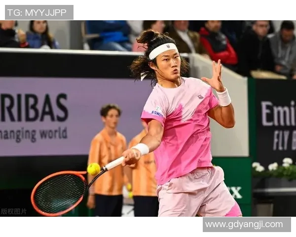 上海排球队以87分领跑大满贯积分榜展现强劲实力